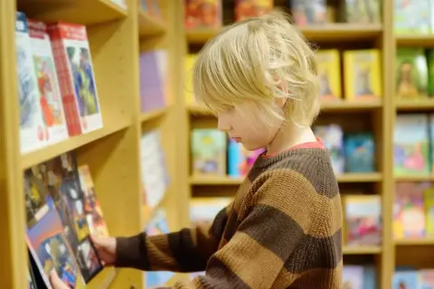Czy komiks to książka? Odkryj różnice i podobieństwa między nimi