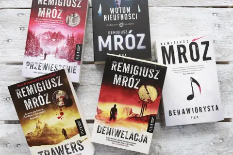 Ile książek napisał Remigiusz Mróz? Zaskakująca liczba dzieł!