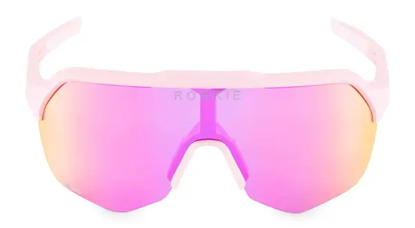 Różowe okulary sportowe z lustrzanymi soczewkami i napisem "ROOKIE".