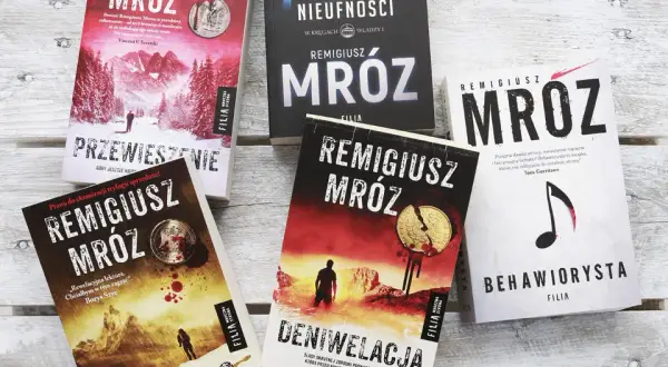 Ile książek napisał Remigiusz Mróz? Zaskakująca liczba dzieł!