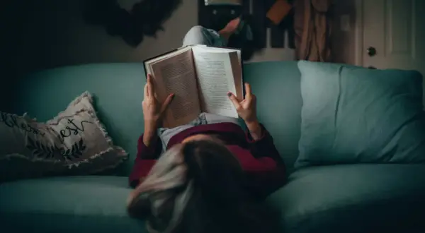 Czy warto czytać książki? Przykłady z literatury, które zmieniają życie